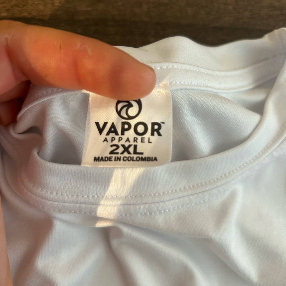 Vapor Apparel white Long Sleeve Sun Shirt UPF50+ Performance Fishing - Picture 5 of 5